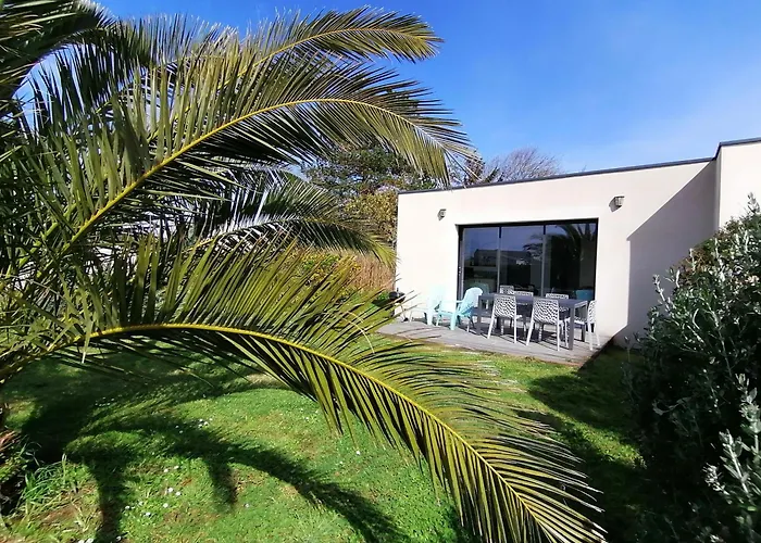 Maison à 100 m de la plage, port et commerces à pieds -Les gîtes de Rhuys